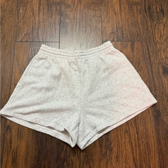 Victoria’s Secret PINK shorts - Picture 2 of 3